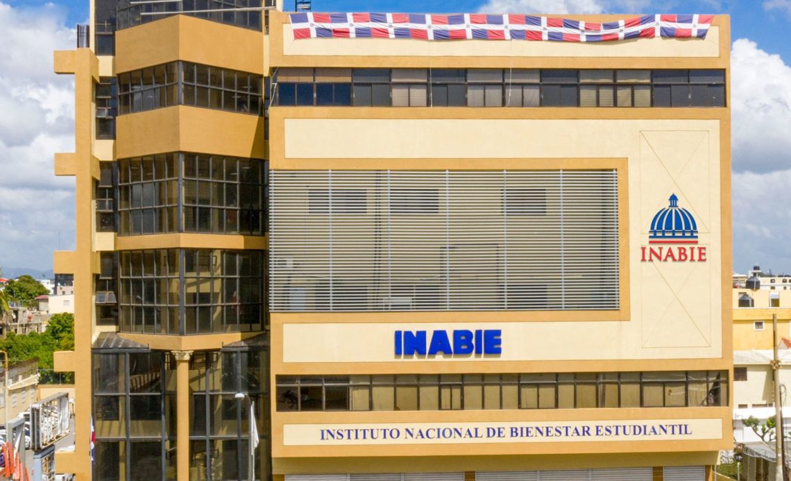 INABIE paga RD$15 millones a peritos que participaron en pasada licitación