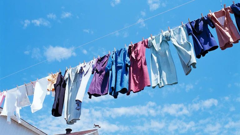 Lavar y secar la ropa también contamina el aire