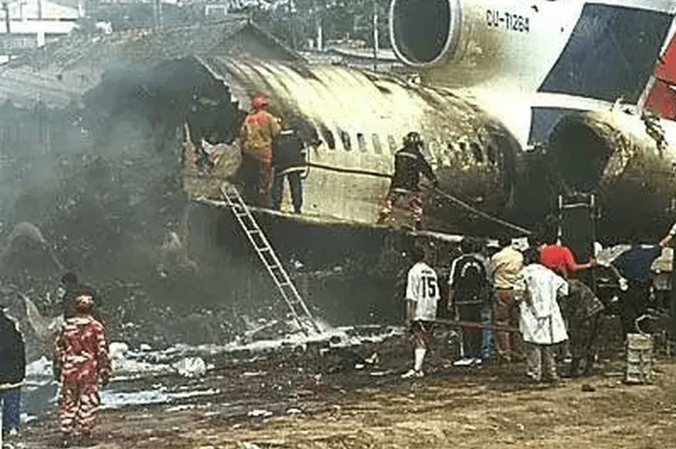 El accidente aéreo del vuelo 389 cobró la vida de decenas de personas. (Foto: Archivo/ Nicolás Larenas).