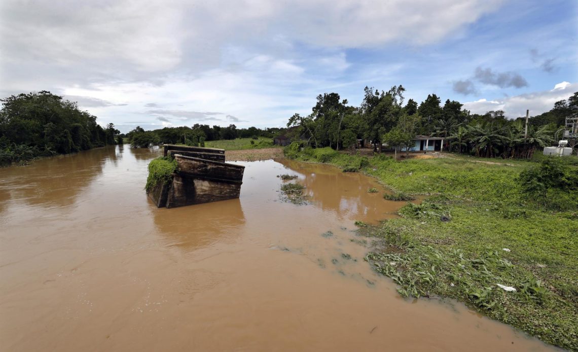Intensas lluvias dejan en Cuba casas inundadas y cultivos anegados
