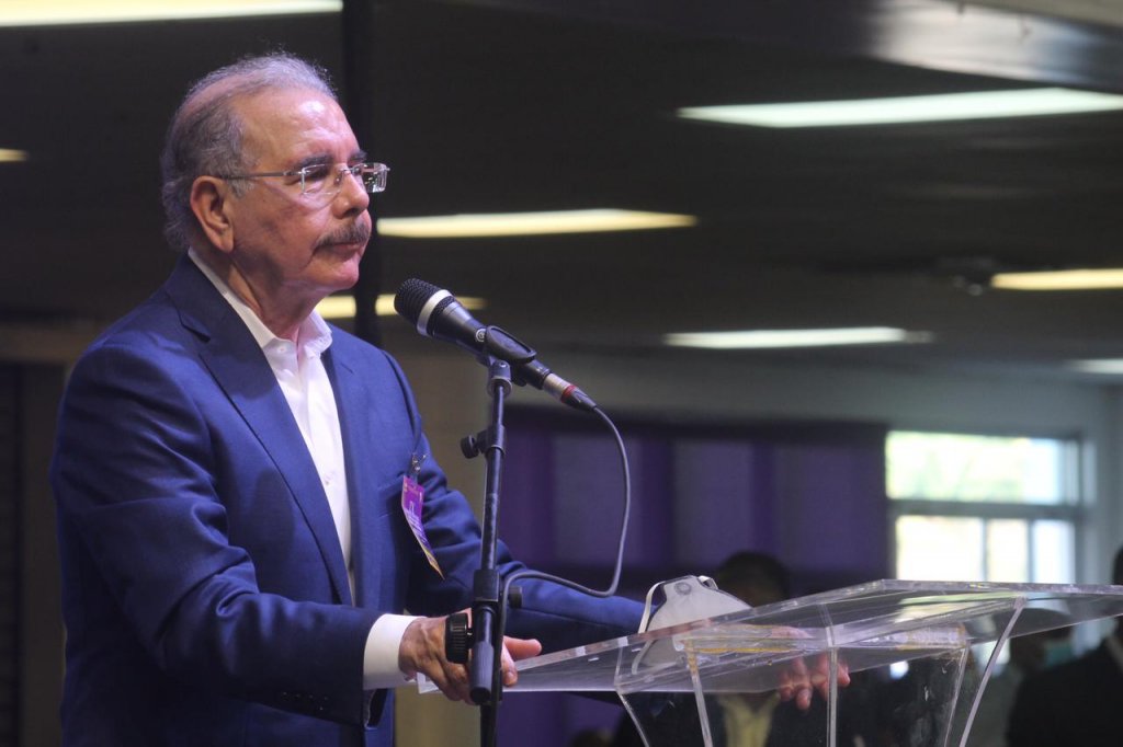 Danilo Medina juramentará a 13 mil nuevos peledeístas en Barahona