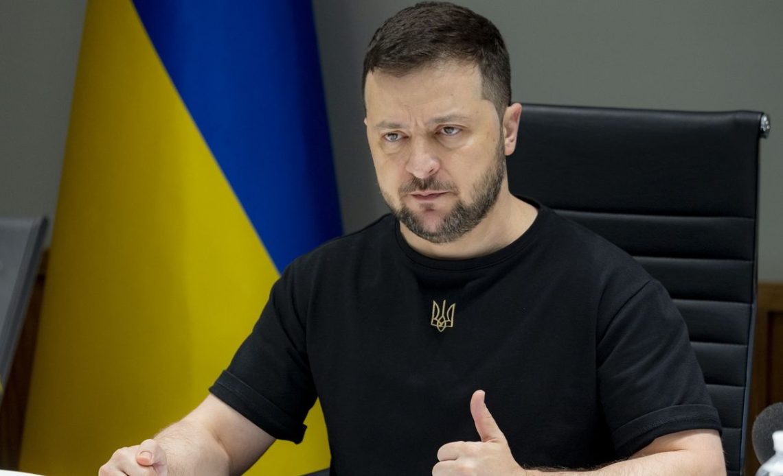 Zelenski dice Ucrania no se siente intimidada por bombardeos rusos