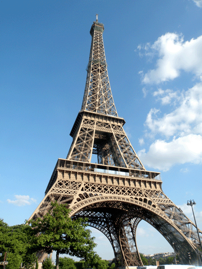 Segunda jornada de cierre de la Torre Eiffel por una huelga del personal