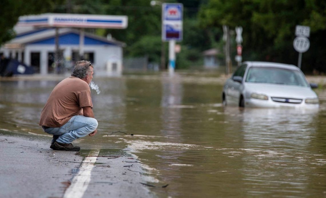 Biden declara desastre mayor tras subir a 15 los muertos por inundaciones en Kentucky