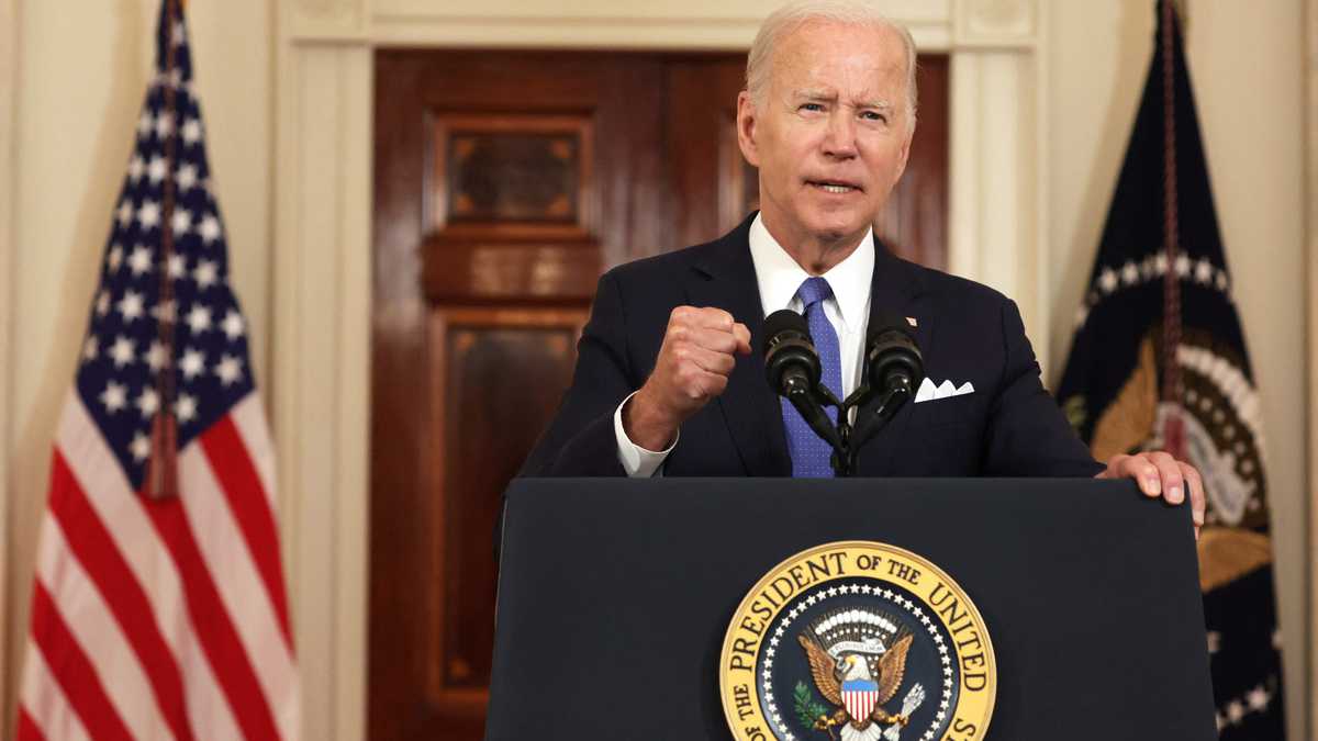 Biden rejects constitutional solution to debt crisis