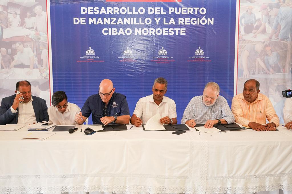 Minpre firma acuerdo interinstitucional para impulsar el desarrollo del Puerto Manzanillo