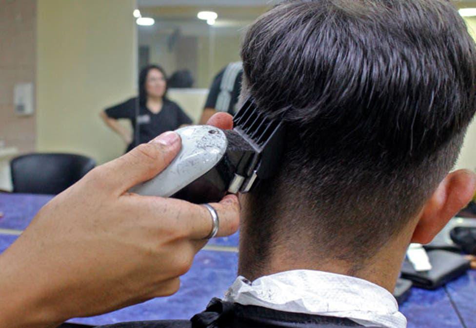 Rechazan demanda contra escuela de Hong Kong por estudiante que se negó a cortarse el pelo
