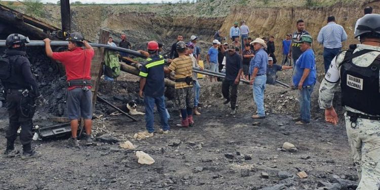 Al menos 10 mineros atrapados y cinco lesionados tras derrumbe en México