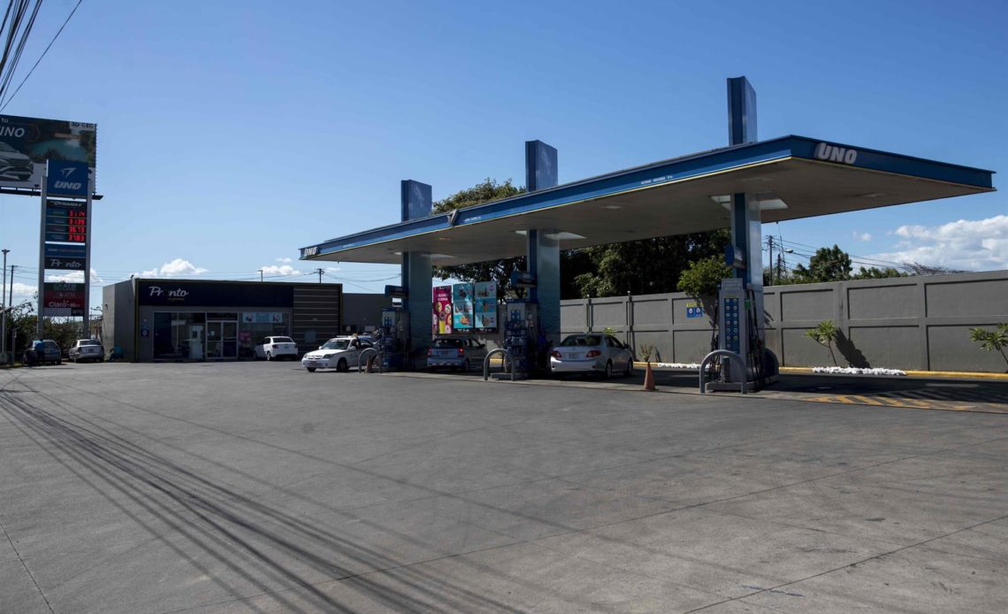 Nicaragua extiende a 25 semanas el congelamiento de precios de combustibles