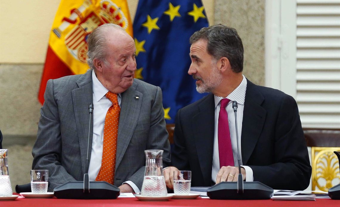 Rey de España coincidirá con su padre en la recepción de Carlos III