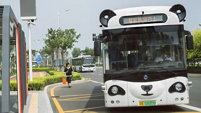 Al menos 27 muertos en China tras accidente de autobús que iba a cuarentena
