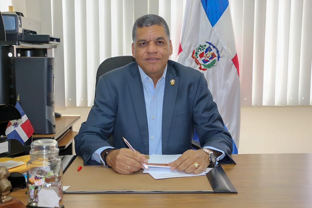 Presidente PHD dice “ni aprueban ni rechazan” la repostulación de Luis Abinader