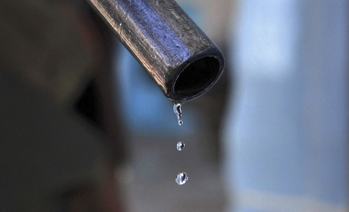Petróleo deBrent cae un 5.20 % y baja de 90 dólares