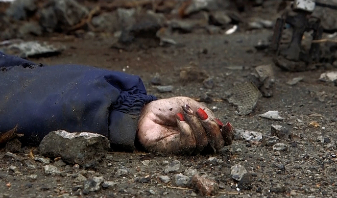 Al menos 78 cuerpos de civiles asesinados fueron exhumados en Ucrania