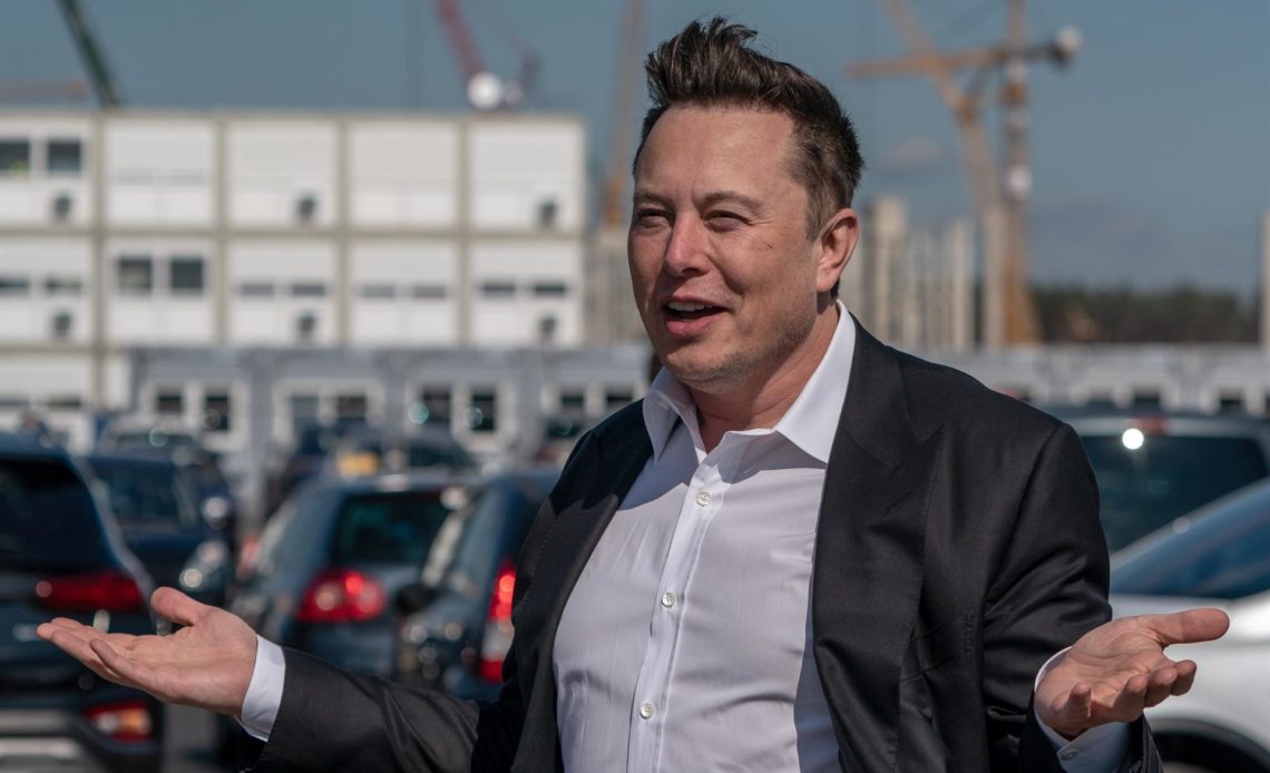 Se disuelve junta directiva de Twitter tras compra de Elon Musk