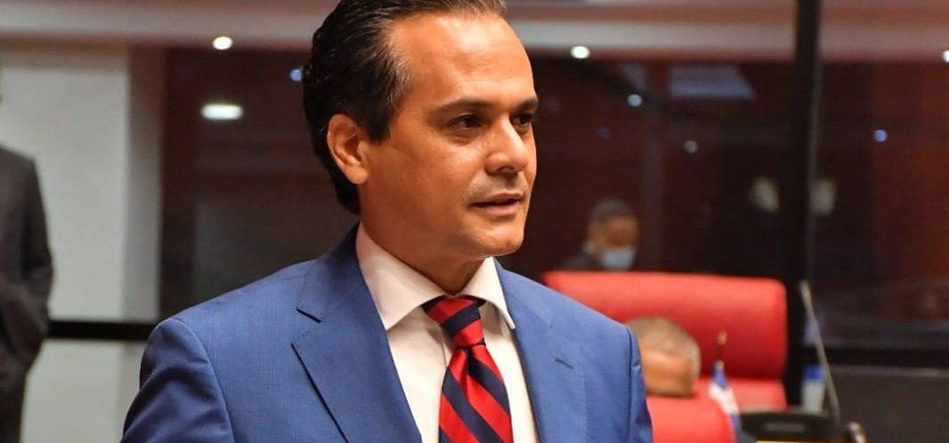 Senador La Romana critica accionar de presidente de la Cámara de Cuentas