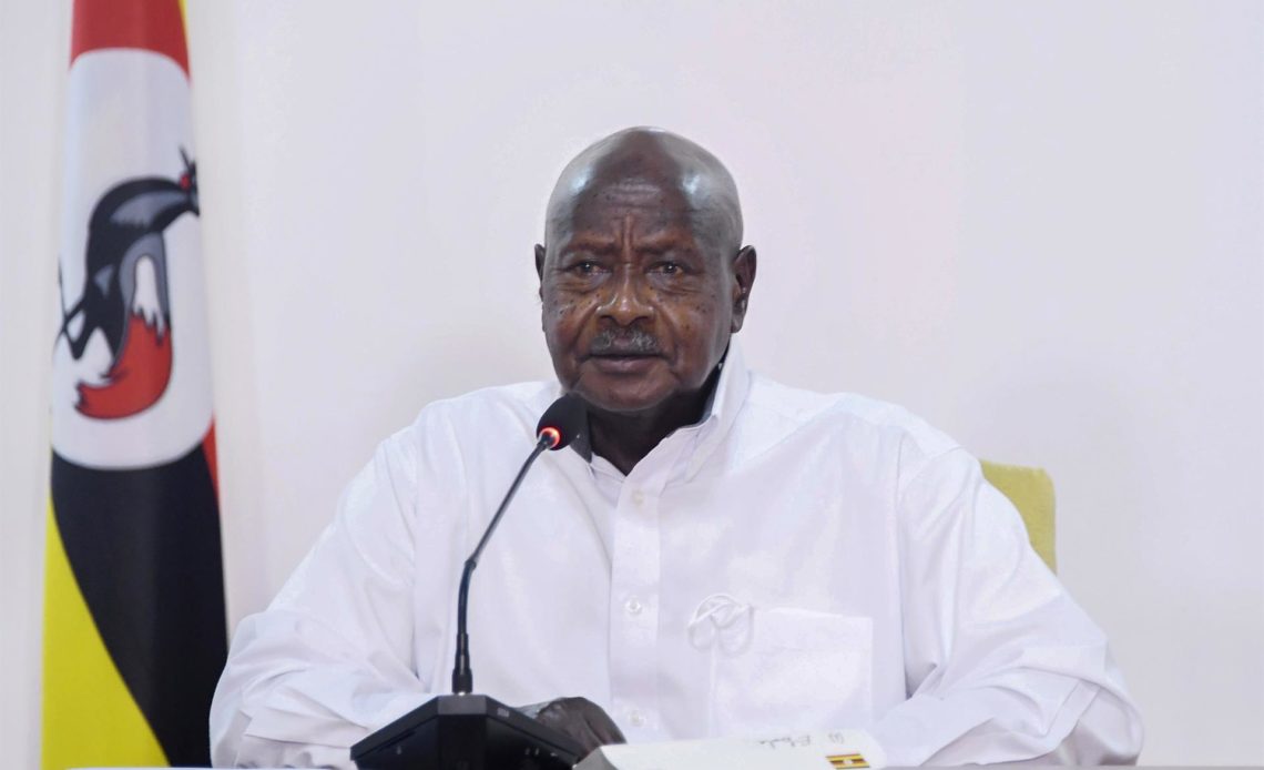 Presidente ugandés pide perdón a Kenia por polémicos tuits de su hijo