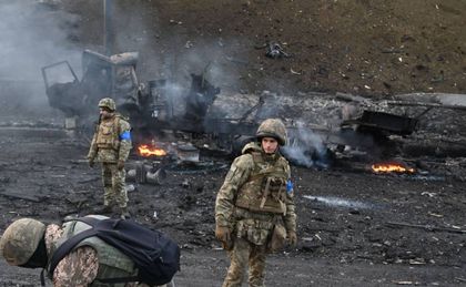 Ucrania bombardea depósito de municiones en región fronteriza rusa