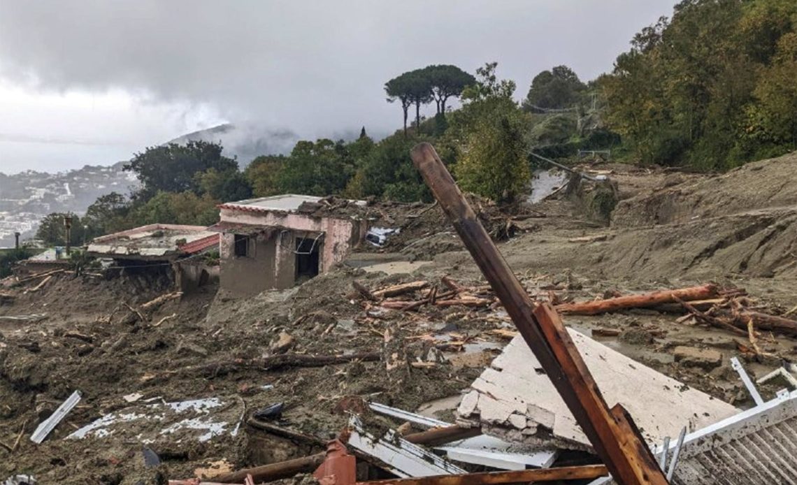 Al menos 8 muertos en un corrimiento de tierra en la isla italiana de Ischia