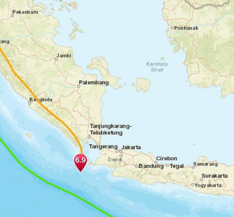 Terremoto de 6.9 sacude la isla indonesia de Sumatra