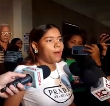 Esposa de Mantequilla alega "Wilkin suelto es que puede pagar"; se enfrenta con querellantes