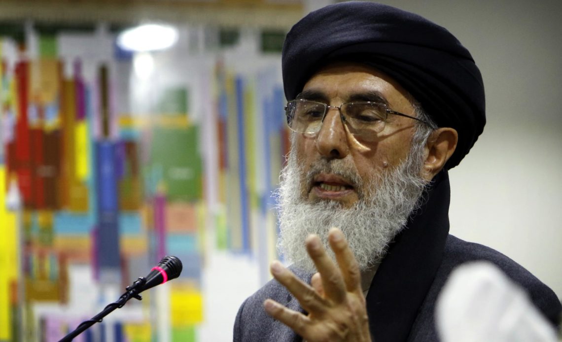 Frustran un ataque suicida contra el líder islámico, Gulbuddin Hekmatyar