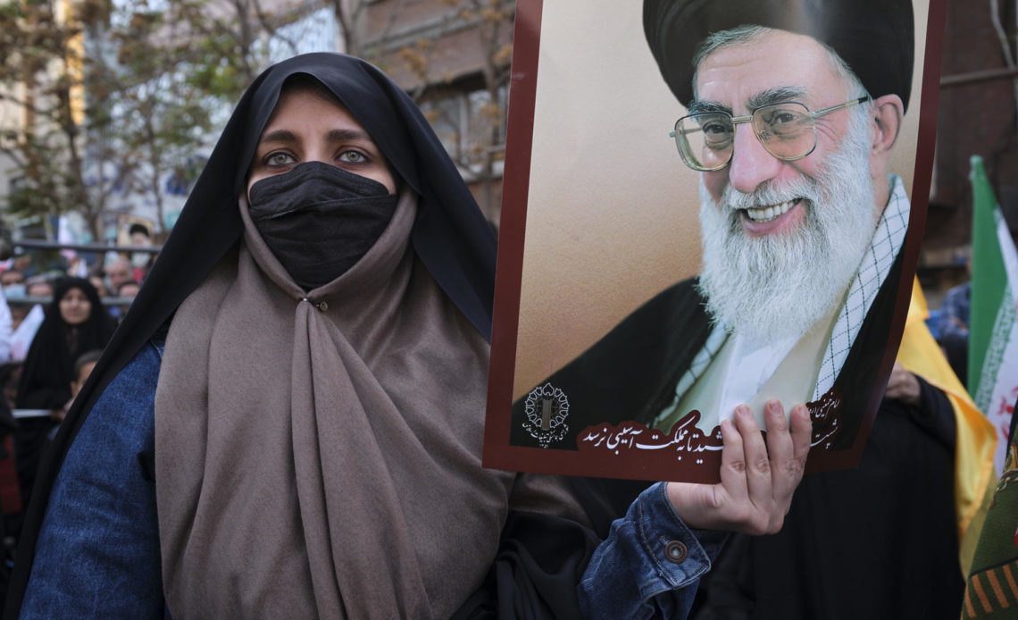 Al menos 400 manifestantes condenados a prisión en Teherán por las protestas