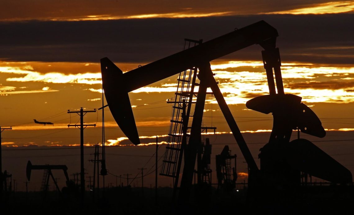 Petróleo de Texas sube un 0.91 %, hasta 72.11 dólares