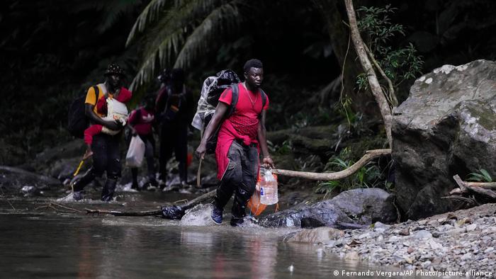 Al menos 36 migrantes murieron en 2022 al intentar cruzar selva de Darién