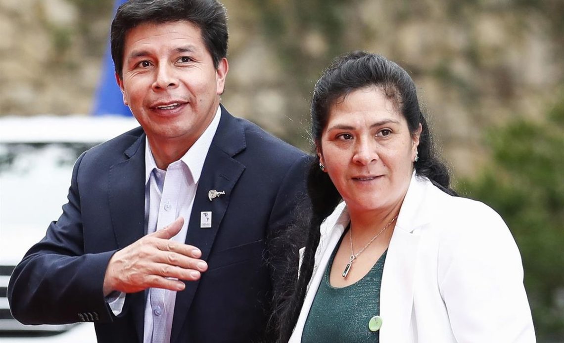 Fiscalía peruana pide prisión preventiva para la esposa de Castillo