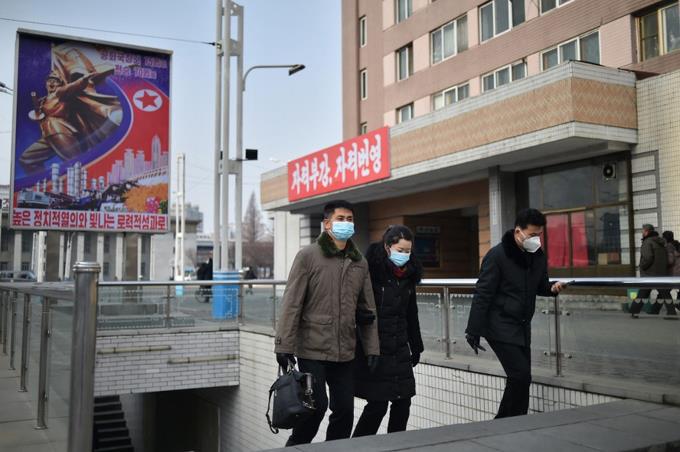 Corea del Norte ordena confinamiento en capital del país por "mal respiratorio"