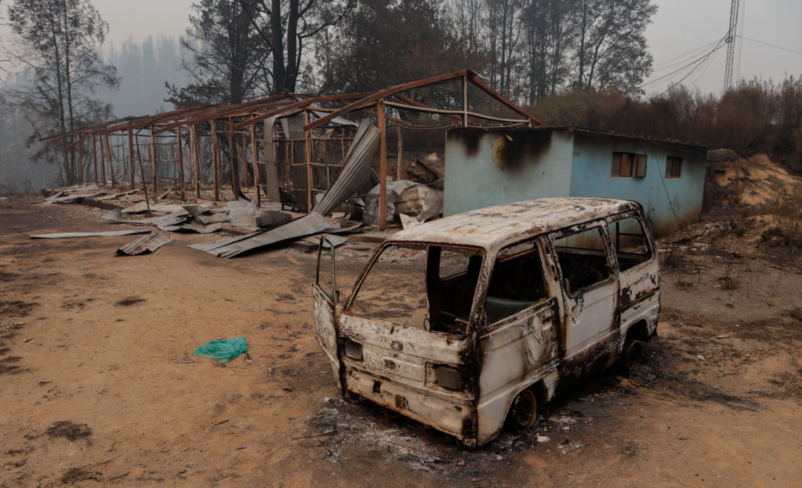 Chile confirma dos nuevas muertes tras virulentos incendios; suma 26 fallecidos
