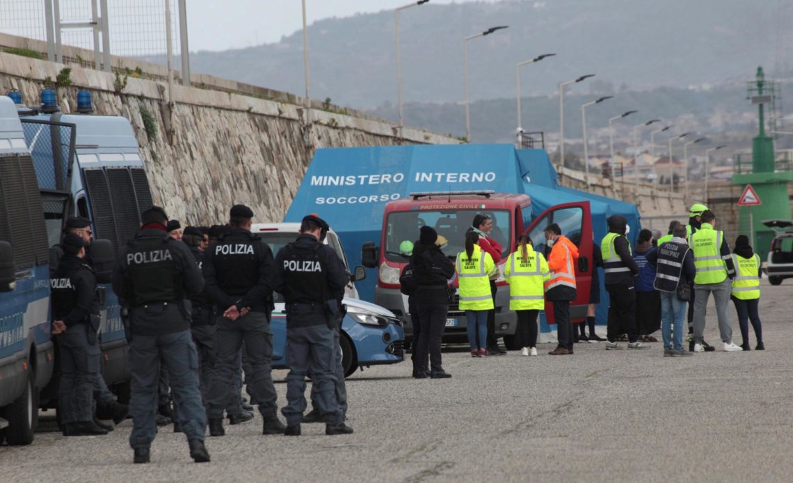 Al menos 30 migrantes desaparecidos tras nuevo naufragio en el Mediterráneo Central