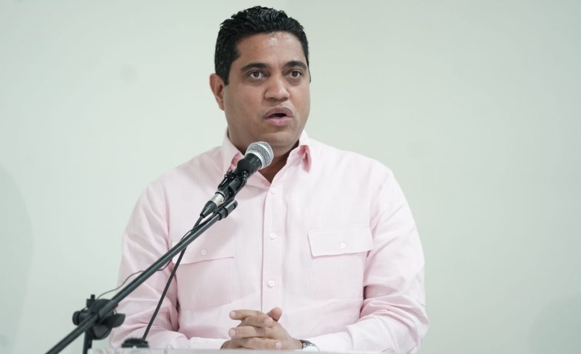 Kelvin Cruz emplaza a Roberto Rosario a mostrar pruebas de supuestas compras de alcaldes