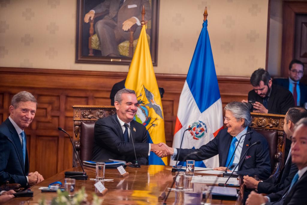 Ecuador y RD explorarán una alianza para impulsar gas ecuatoriano