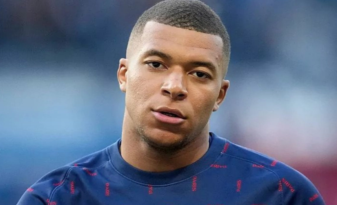 Mbappé estalla contra el PSG y lo hace público