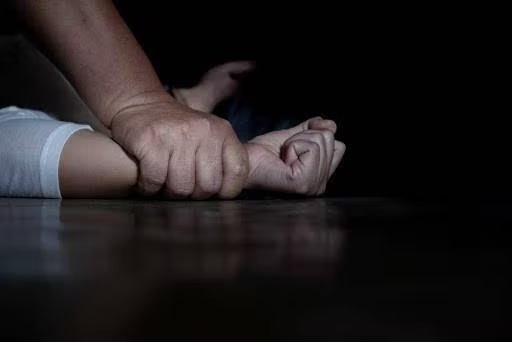 PN apresa hombre por presunta violación sexual de hijastra en San Cristóbal
