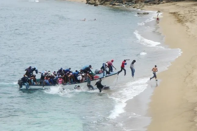 Repatrían a 33 dominicanos y 7 haitianos interceptados en Puerto Rico