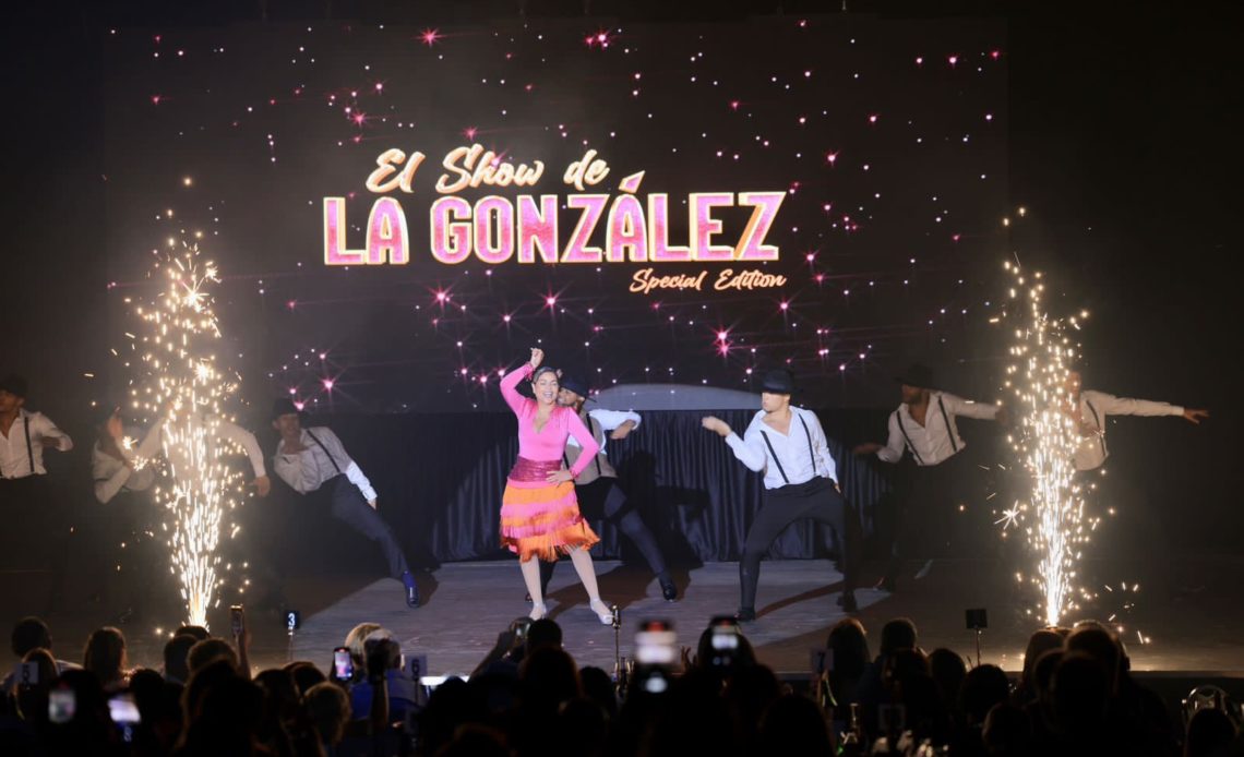 La González se roba el show en el Jaragua