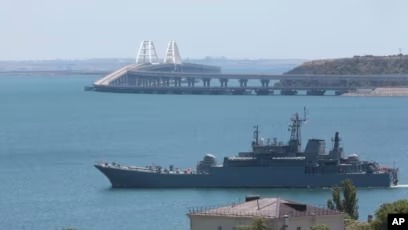 Rusia acusa a Ucrania de atacar base naval en el Mar Negro y Crimea con drones