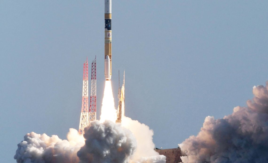 Japón lanza con éxito el satélite de investigación XRISM y un módulo de aterrizaje lunar