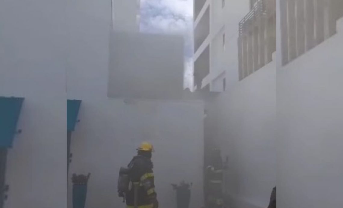 Se registra incendio en edificio próximo a la Ortega y Gasset