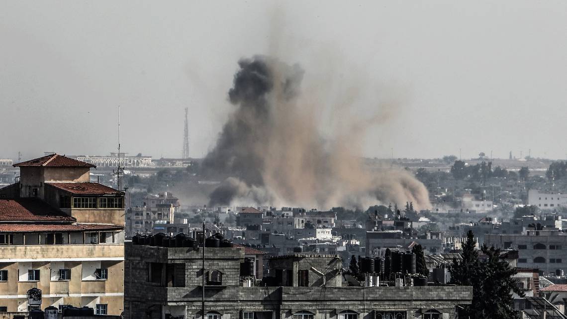 Israel hace incursión en Gaza entre previsiones de ofensiva más amplia