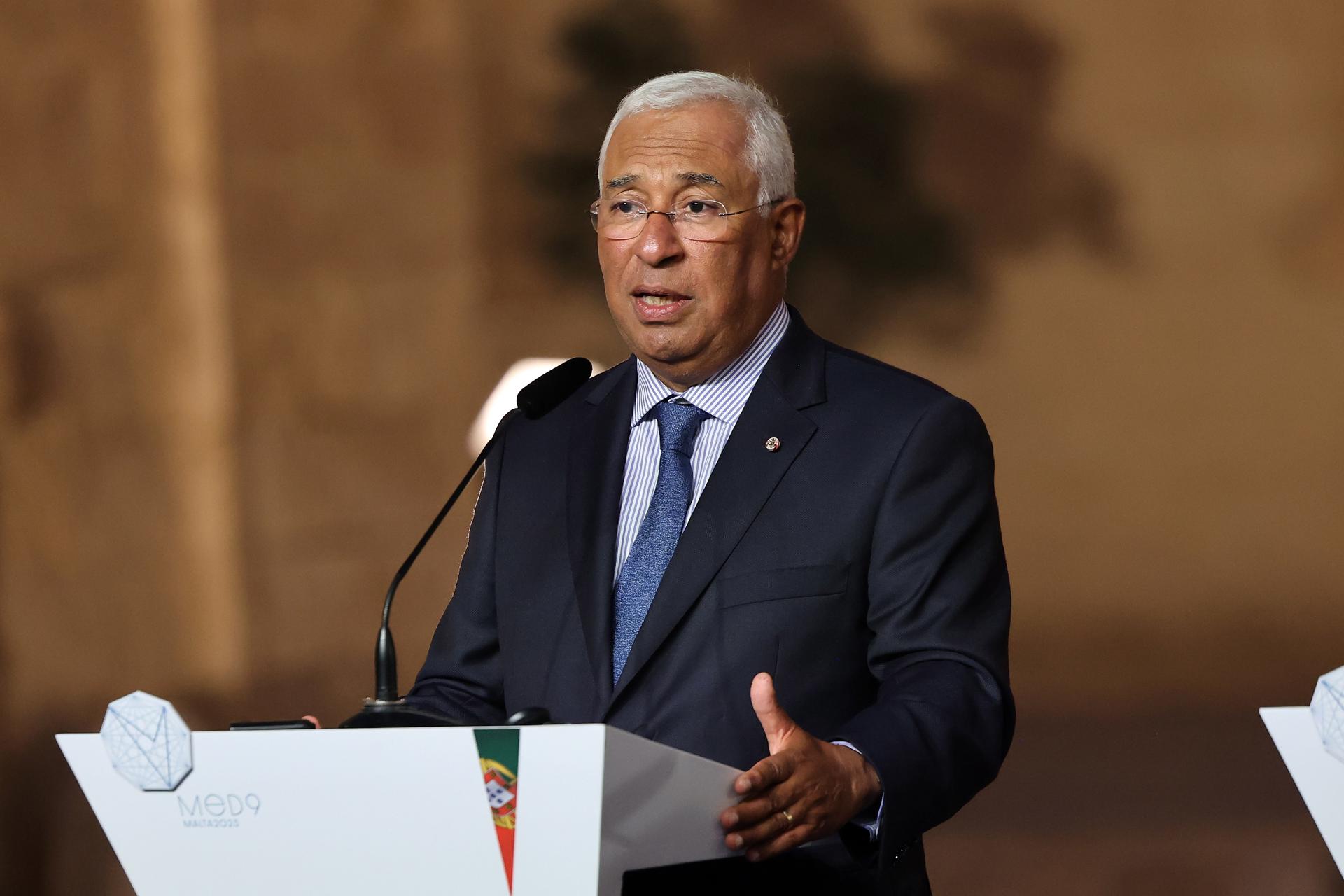 Primeiro-ministro português demite-se após investigação sobre corrupção no setor do lítio