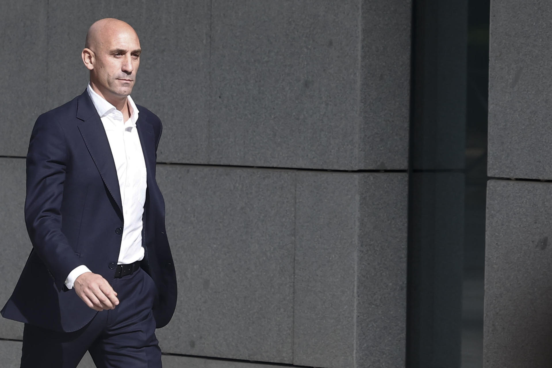 En libertad Luis Rubiales tras declarar ante la Guardia Civil