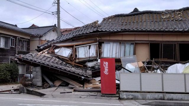 Terremoto en Japón contabiliza168 muertos y 300 desaparecidos