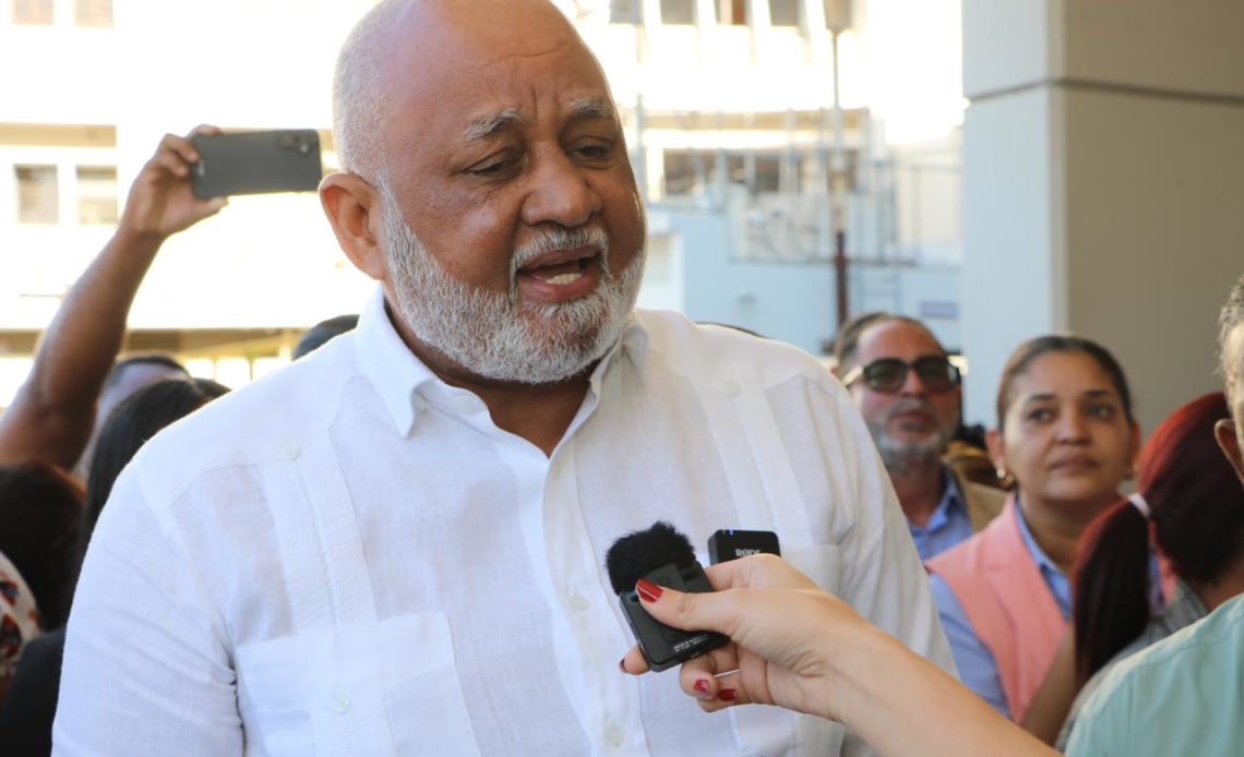 Roberto Fulcar llama a presidenciales PRM a frenar aspiraciones a destiempo