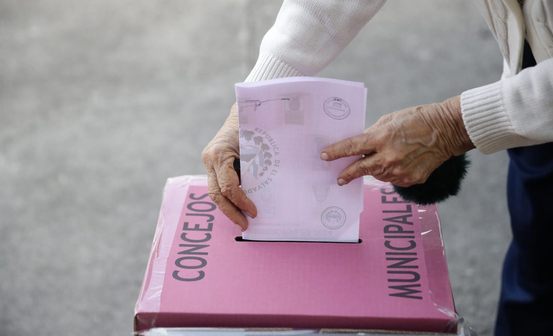 El Salvador de Bukele está en votación para elegir alcaldes y diputados al Parlacen