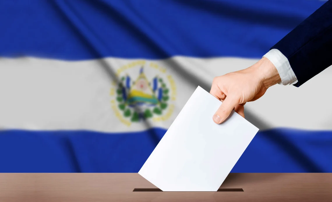 Luego de la victoria de Bukele, los salvadoreños acuden a una segunda jornada electoral en el mismo año