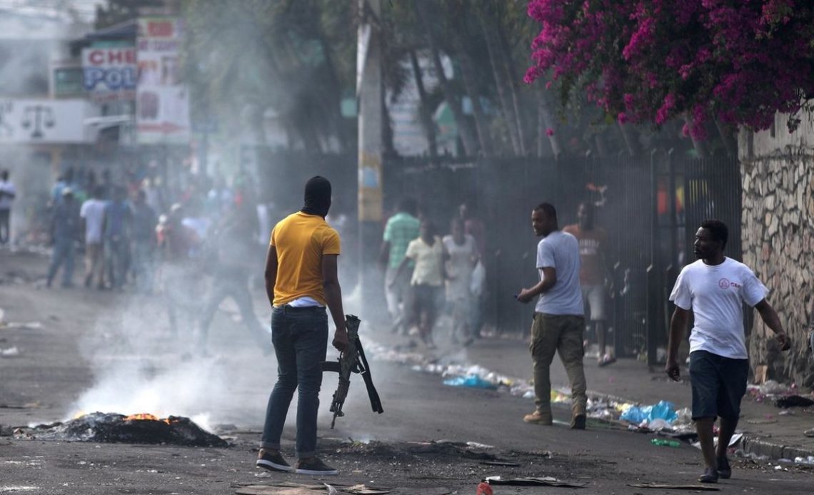 Pandillas atacan Haití